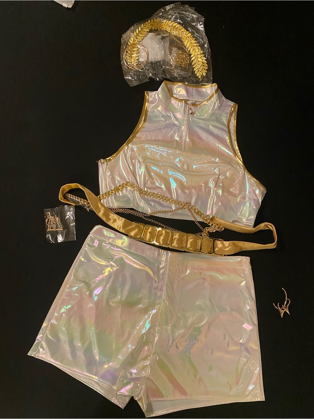 KIRA KIRA Halloween Costume Iridescent Gold-Trim Short Set with Gold Accessories